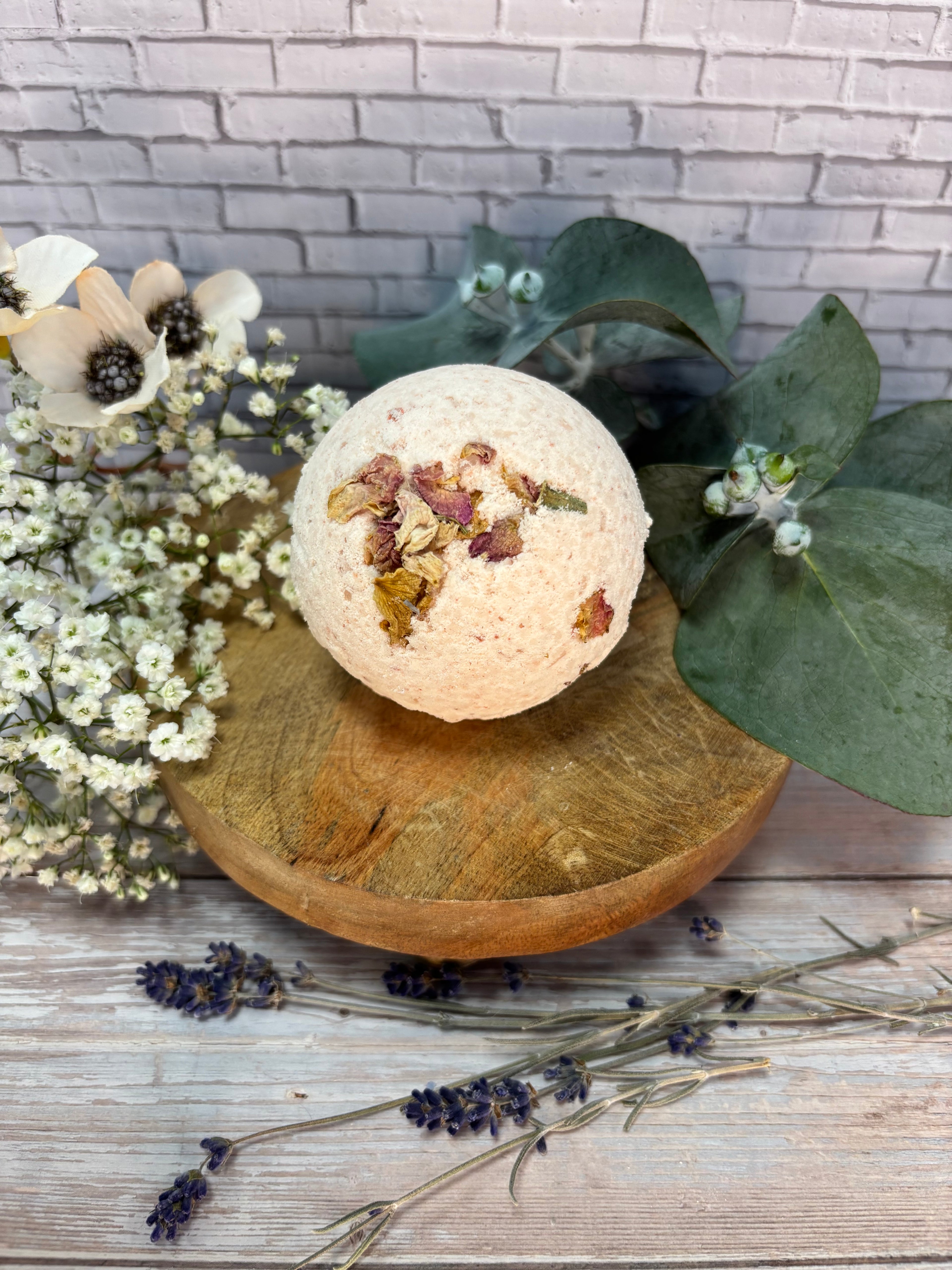 Bad Bruisbal. Licht & Liefde     Roos & Ylang-Ylang