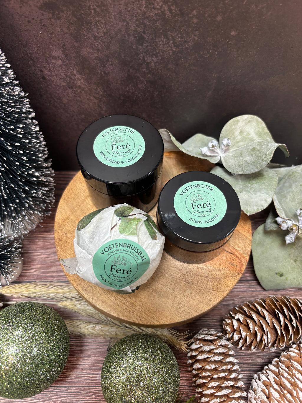 Voet verzorgingsset             “Zachte Stap” & Herstel Boter”  met Voetenbruisbal      Rozemarijn/Munt