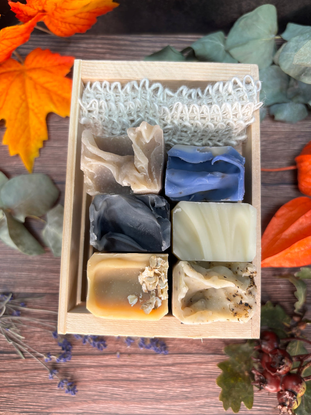 Box met zes halve zepen (65gr.) “Eigen Keuze”